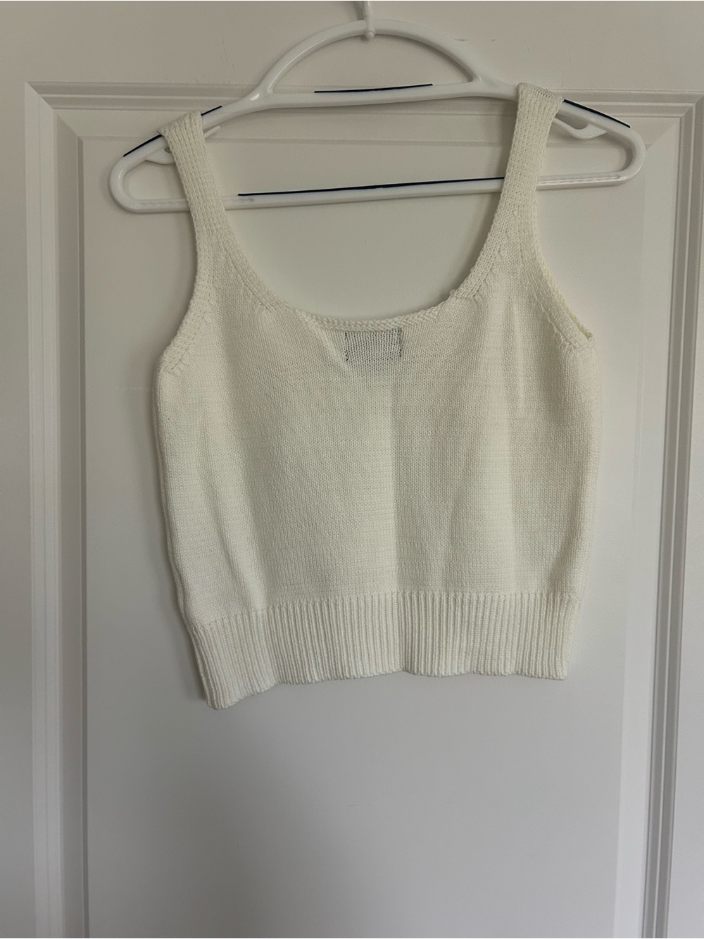 Vici Amalfi Coast Limoncello Knit Tank Top - White - Picture 4 of 5